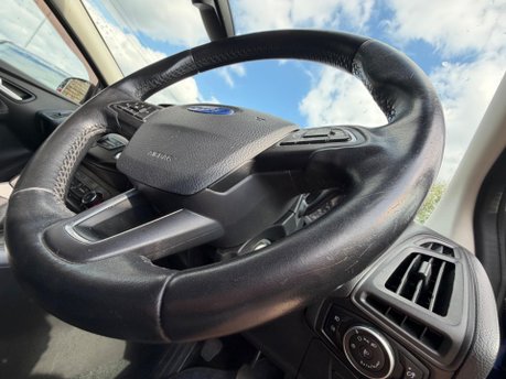 Ford Focus ZETEC 18