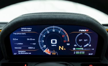 McLaren 720S Performance 16