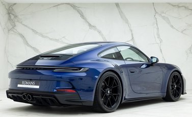 Porsche 911 (992) GT3 Touring 7