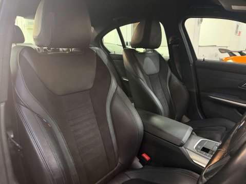 BMW 3 Series 2.0 330e 12kWh M Sport Saloon 4dr Petrol Plug-in Hybrid Auto Euro 6 (s/s) ( 41