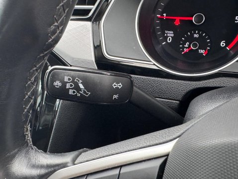 Volkswagen Passat 2.0 TDI EVO SE Nav Euro 6 (s/s) 5dr 37