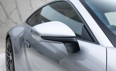 Porsche 911 Carrera GTS (992.2) 45