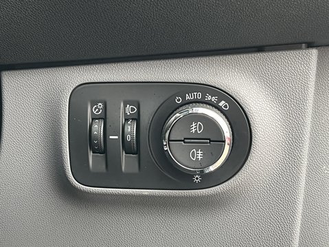 Vauxhall Corsa 1.4 SE 5dr Auto 20