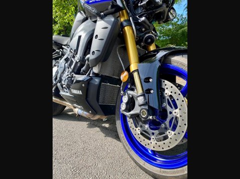 Yamaha MT-10 1000 SP Hyper-naked Euro 5 19
