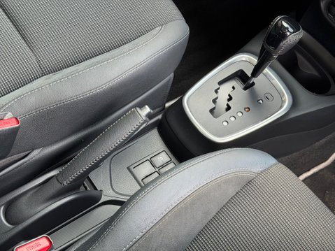 Toyota Yaris VVT-I EXCEL 41