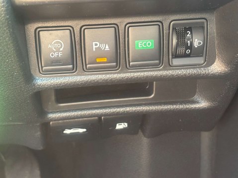 Nissan X-Trail 1.6 dCi Acenta SUV 5dr Diesel XTRON Euro 6 (s/s) (130 ps) 42