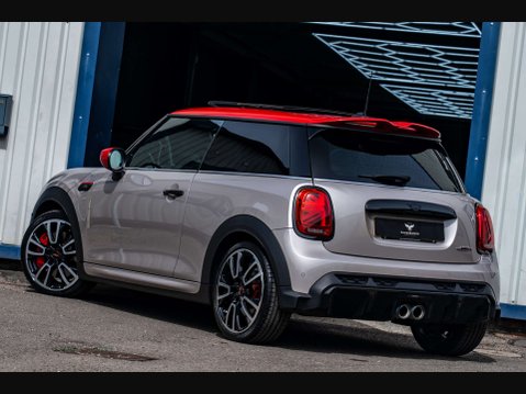 Mini Hatch 2.0 John Cooper Works Auto 3dr 31