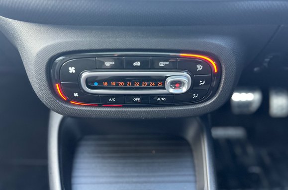 Smart Forfour PREMIUM 5 DOOR ELECTRIC AUTO 5 DOOR 44