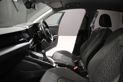 Audi A1 1.0 A1 Sportback 25 TFSI Sport Semi-Auto 5dr 38
