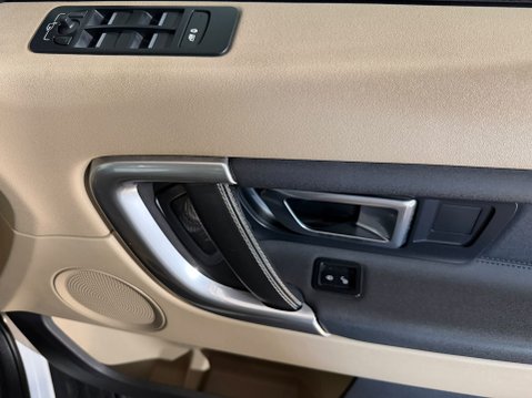 Land Rover Discovery Sport SD4 HSE 25
