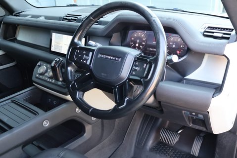 Land Rover Defender 110 D250 HARD TOP SE MHEV styled by Seeker BIG SPEC 16