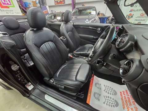 Mini Convertible 1.5 Cooper Exclusive Euro 6 (s/s) 2dr 36