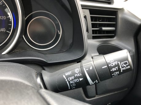 Honda Jazz I-VTEC S 5 door petrol manual, 35,000m, 2 owners, £35 tax, ULEZ compliant 24