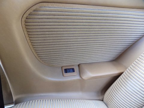 Mercedes-Benz W123 230 CE Pillarless Coupe 58
