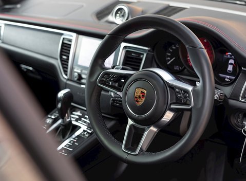 Porsche Macan GTS 10