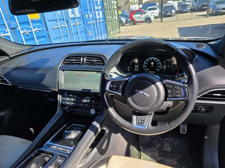Jaguar F-Pace 2.0 D180 R-Sport SUV 5dr Diesel Auto AWD Euro 6 (s/s) (180 ps) 20