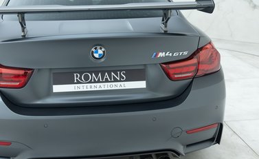 BMW M4 GTS 36