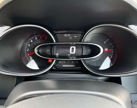 Renault Clio 0.9 Clio Iconic TCe 5dr 21