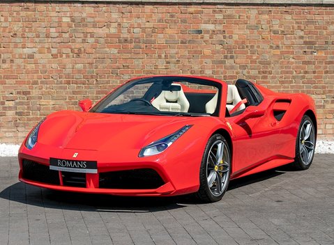 Ferrari 488 Spider 8