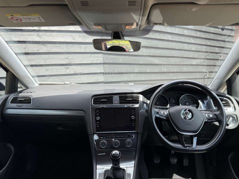 Volkswagen Golf 1.0 Golf SE Nav TSi 5dr 3