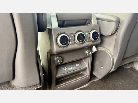 Land Rover Discovery SDV6 HSE LUXURY 37