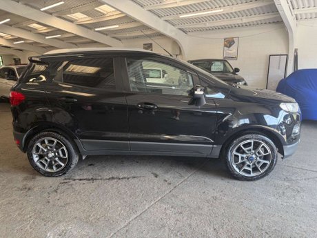 Ford Ecosport 1.0T EcoBoost Titanium 2WD Euro 5 (s/s) 5dr 7