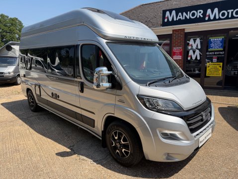 Auto-Trail V-Line 620 AUTOMATIC FIXED BED 36