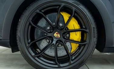 Porsche Cayenne Turbo GT 26