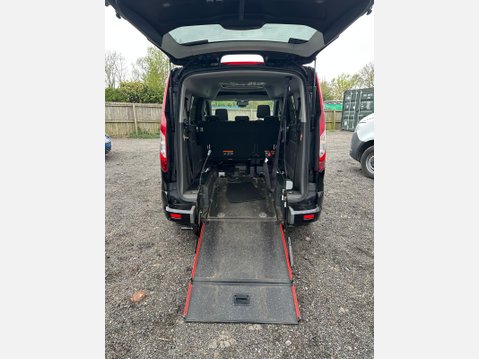 Ford Grand Tourneo Connect TITANIUM TDCI 10