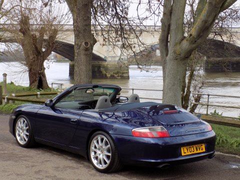 Porsche 911 CARRERA 2 CONVERTIBLE 80