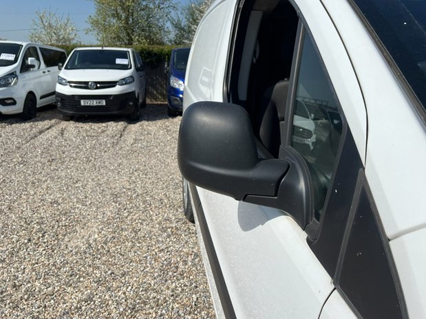 Peugeot Partner SWB L1H1 (SOLD) Low Roof Professional Air Con EURO 6 NO V 18