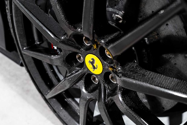 Ferrari SF90 XX SPIDER. OVER £80K IN OPTIONS. CARBON WHEELS. BRUSHED SHIELDS. 5