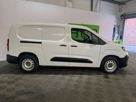 Vauxhall Combo 1.5 Combo 2300 Prime Turbo D 5dr 9