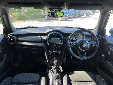 Mini Hatch 1.5 Cooper Sport 3dr 13