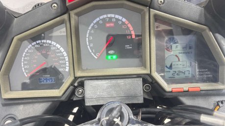 Aprilia Futura RSV 1000 2004 29K GOOD RUNNING TOURING COMMUTER BIKE 1000CC 19