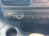Peugeot Partner SWB L1H1 [SOLD KH] Low Roof Professional Premium+ Air Con Sensors EURO 6 30