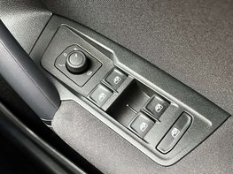 Volkswagen Tiguan 1.5 Tiguan Life TSi 5dr 61
