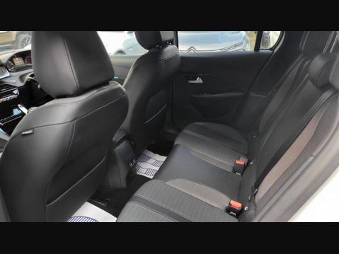 Peugeot 208 PURETECH ALLURE S/S 19
