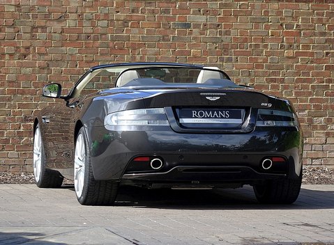Aston Martin DB9 Volante 10