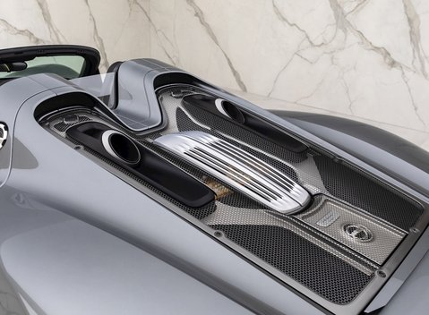 Porsche 918 Spyder 28