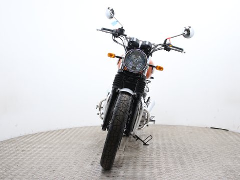 Royal Enfield Interceptor INTERCEPTOR 650 11