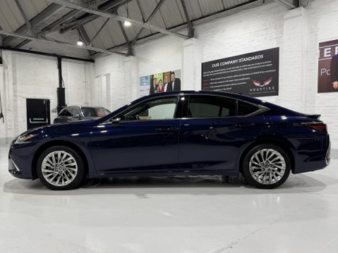 Lexus Es 300H TAKUMI 13