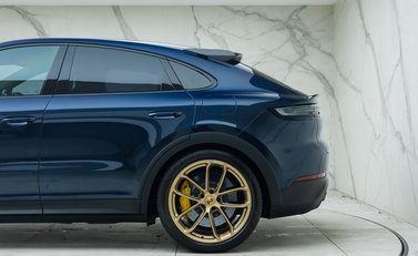 Porsche Cayenne TURBO E-HYBRID Coupe with GT Package 41