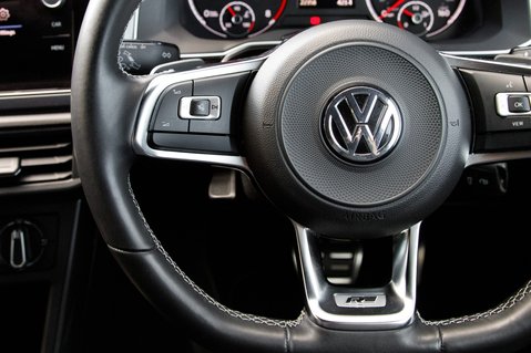 Volkswagen Polo R-LINE TSI DSG 19