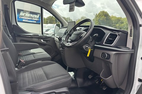 Ford Transit Custom 280 130 ps L1 Limited Panel Van - Sat Nav 17