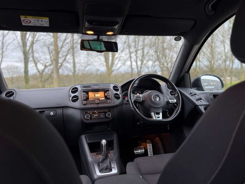 Volkswagen Tiguan 2.0 Tiguan R-Line TDI BlueMotion Technology 4Motion Semi-Auto 4WD 5dr 2