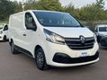 Renault Trafic 2.0 dCi ENERGY 28 Business+ Panel Van 5dr Diesel Manual SWB Standard Roof E 11