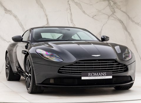 Aston Martin DB11 V8 1