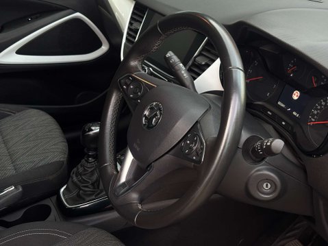 Vauxhall Crossland X 1.2 Crossland X SRi Nav T 5dr 11