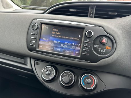 Toyota Yaris 1.5 VVT-i Icon Euro 6 5dr 